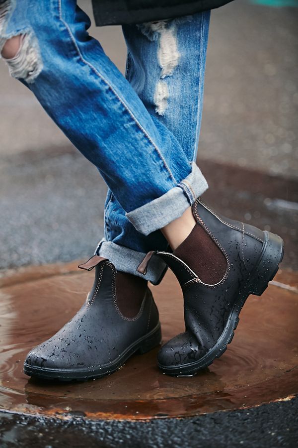 blundstone boots walking on a cloud
