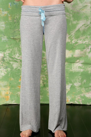 Mahalo Spot Print Solid Pant