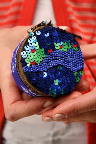 Campact Sequin Sewing Kit