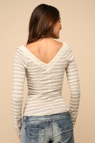 Kravico Lace Top
