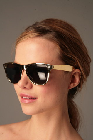 Metallic Gold Cruise