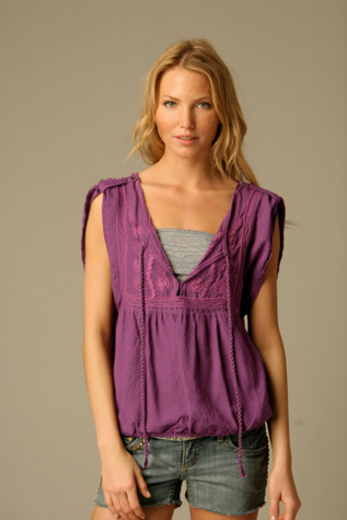Embroidered Jellaba Blouse