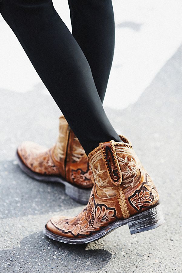 Chic Western Boots