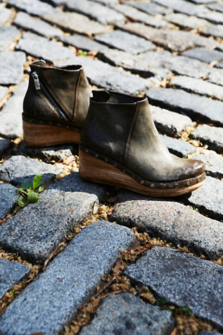 Free People - Below Sunset Clog Boot