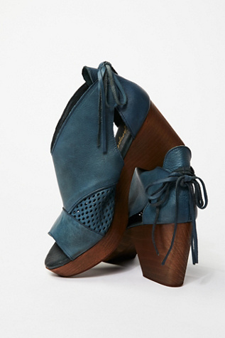 Free People - Revolver Clog
