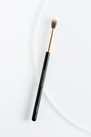 M.O.T.D Cosmetics - Blending Bestie Brush