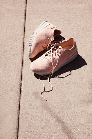 Samsara Lo Hiker Sneaker by Onitsuka Tiger by Asics