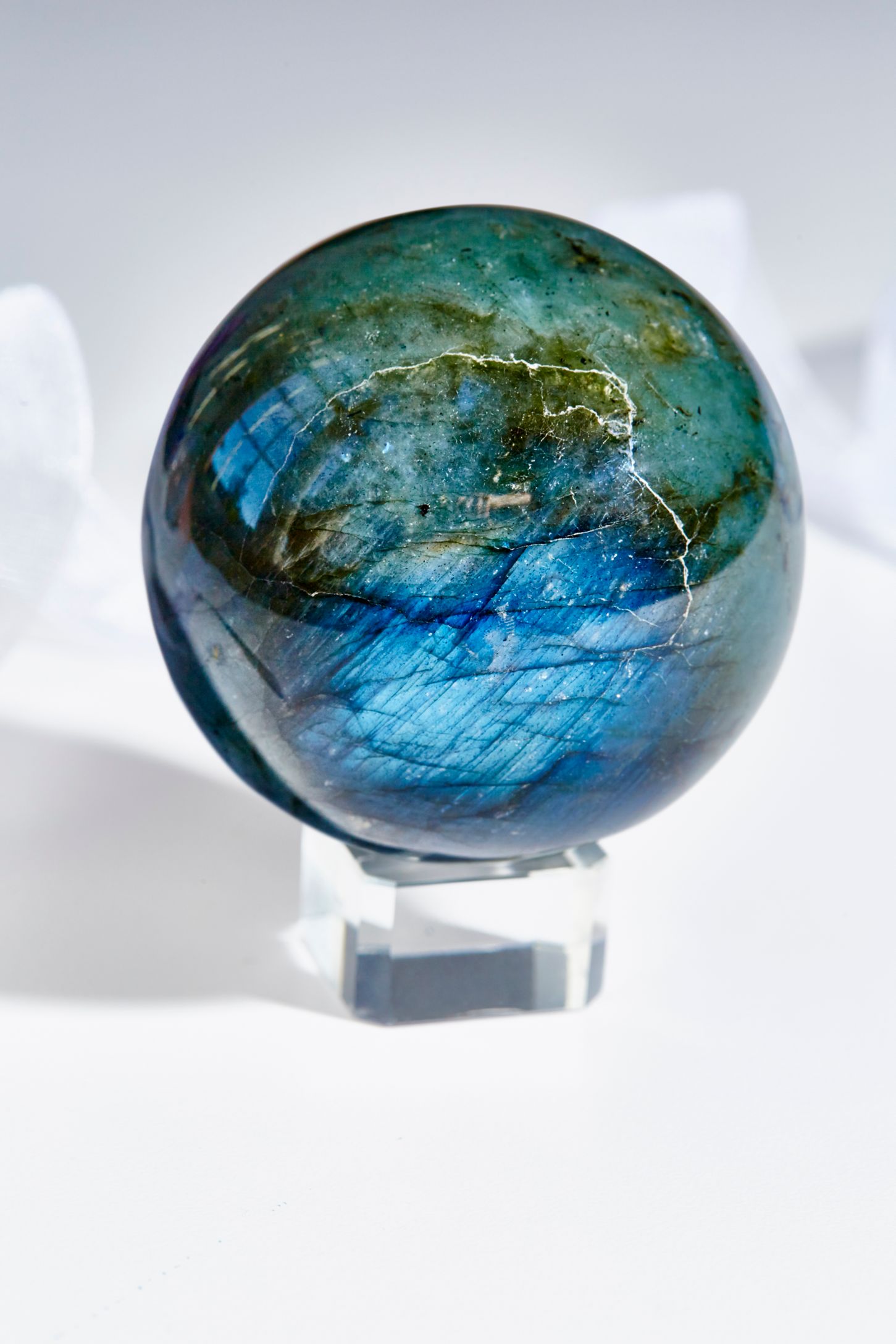 Slide View 5: Stoned Crystals Borealis