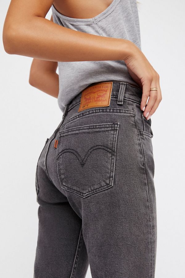 levi's cropped jeans
