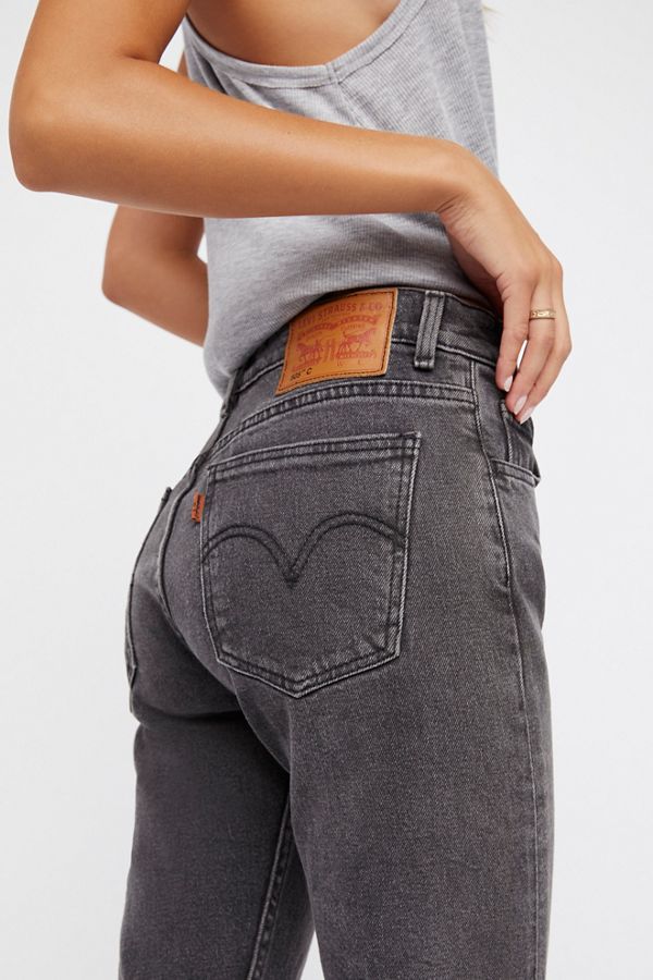 levi's cropped white jeans