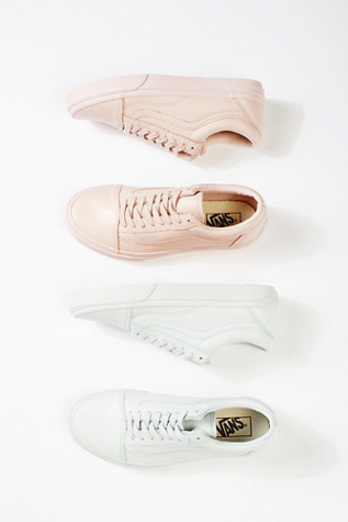 Vans - Old Skool Mono Leather Sneaker