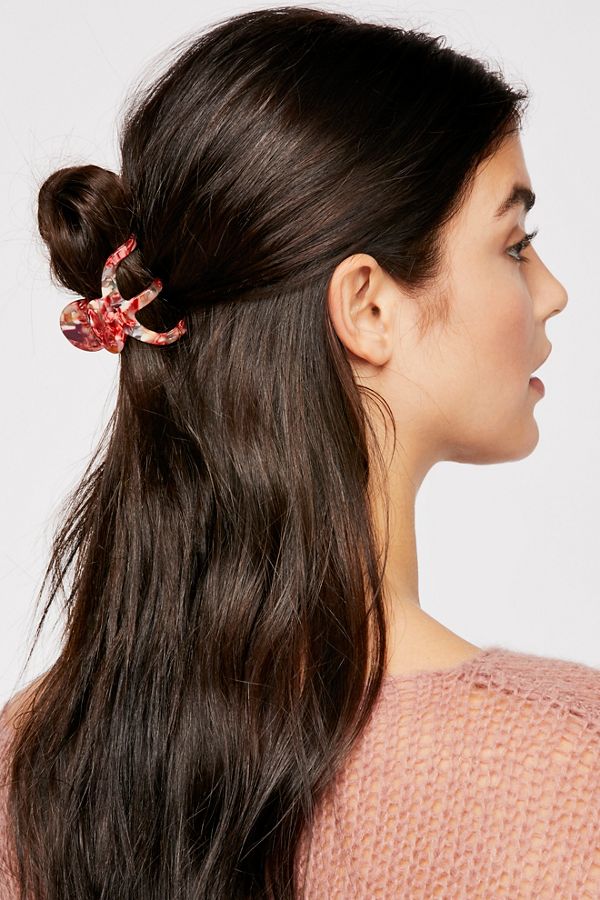 Slide View 1: Octopus Hair Claw