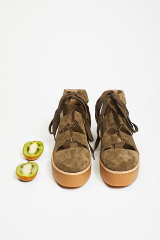 M4D3 - Venice Hi-Top Sneaker