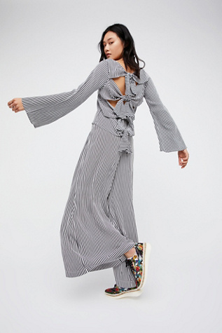 Riviera Stripe Set by Backstage