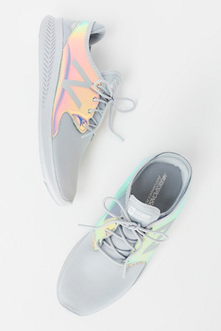 new balance free people