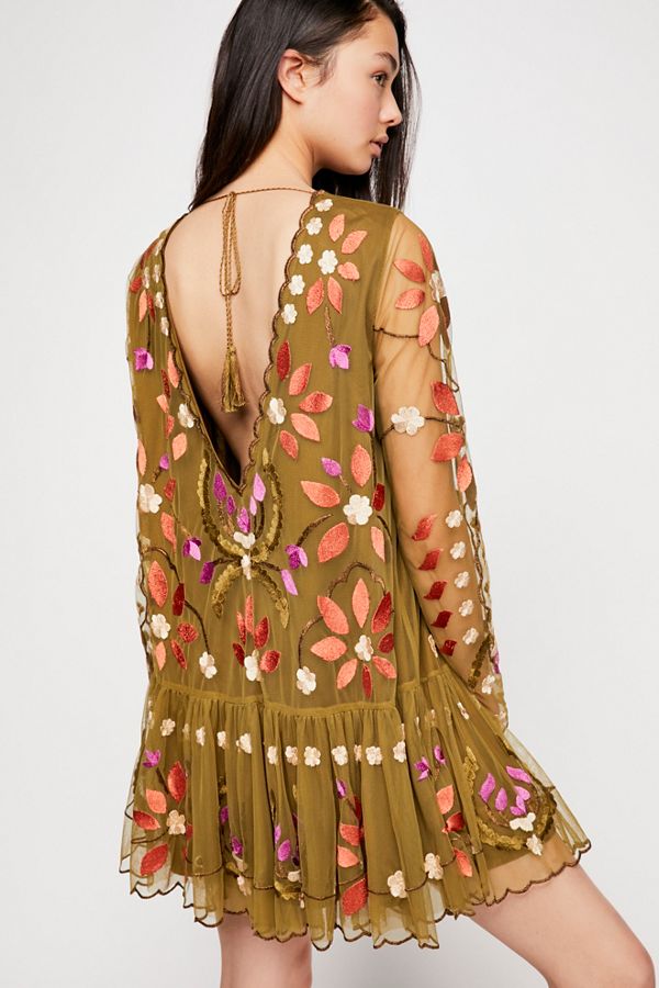 Into the wild dress sleeveless