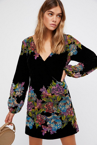 秋冬は花柄のワンピースでボヘミアンコーデ Mini Maxi Coordinate Graph