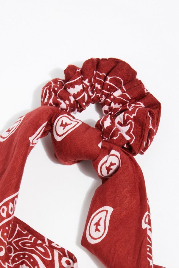Slide View 2: Bandana Scarf Pony