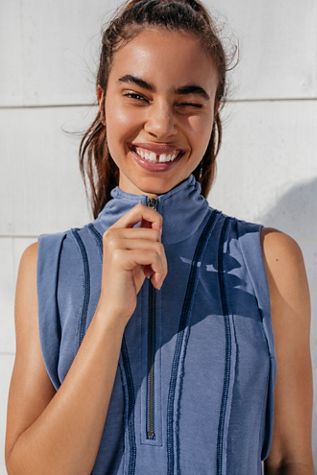 Vest Hugs Sleeveless Jacket