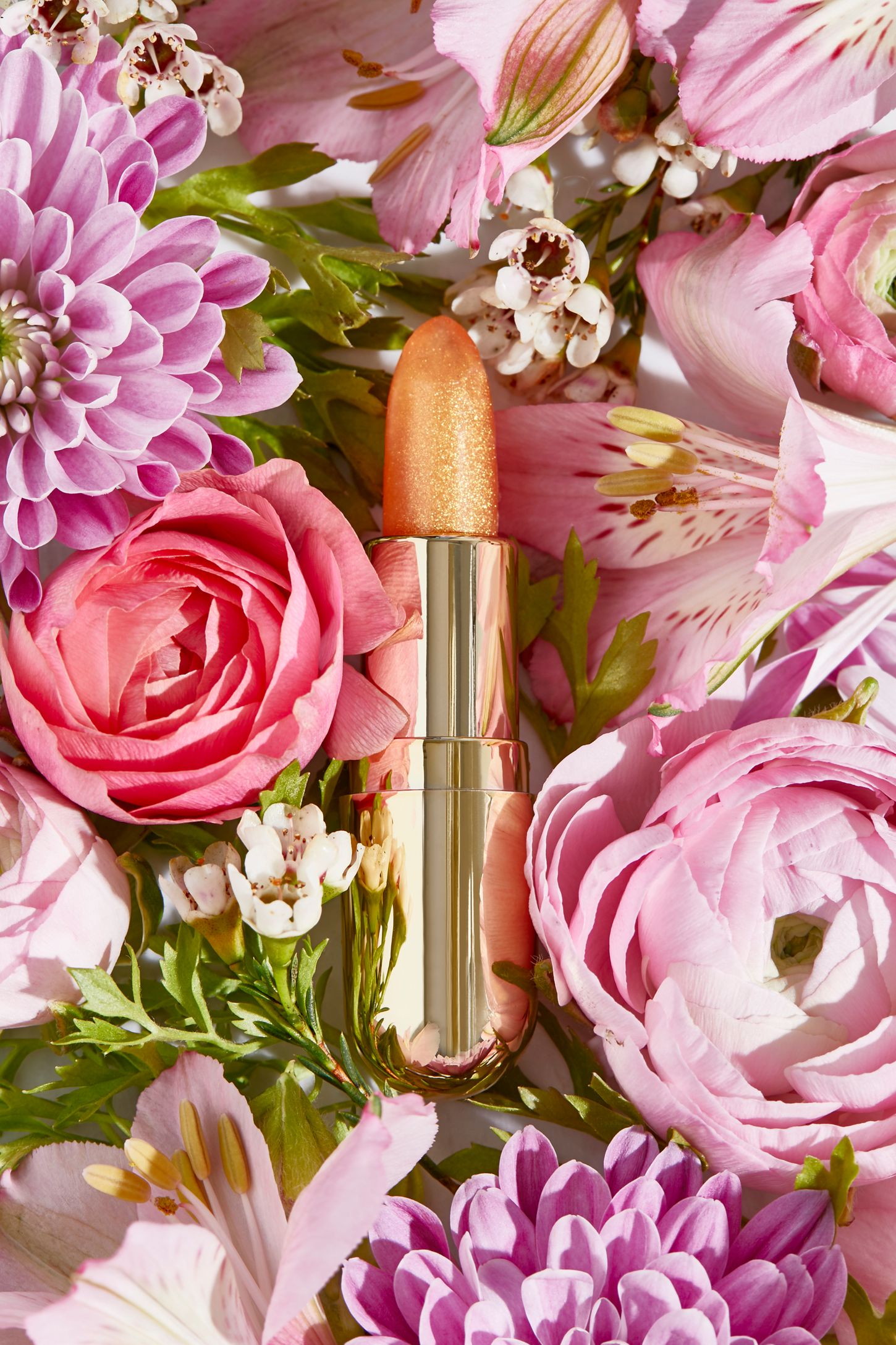 Slide View 3: Winky Lux Gold Glimmer Balm