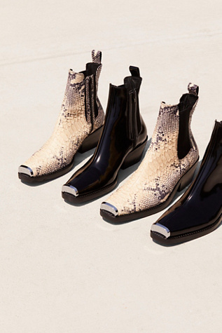 jeffrey campbell brisbane chelsea boot