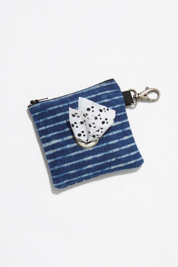 Slide View 2: Dog Baggie Pouch