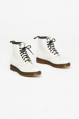 1460 Smooth Lace Up Boot