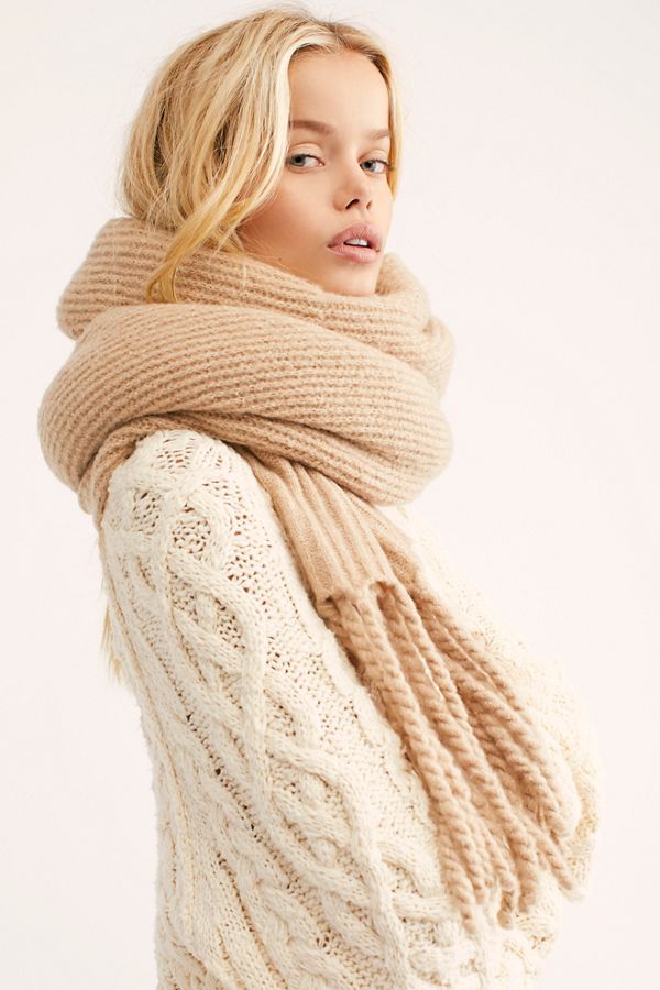 Slide View 3: Jaden Ribbed Fringe Blanket Scarf