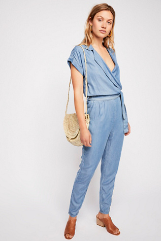 jumpsuit short person