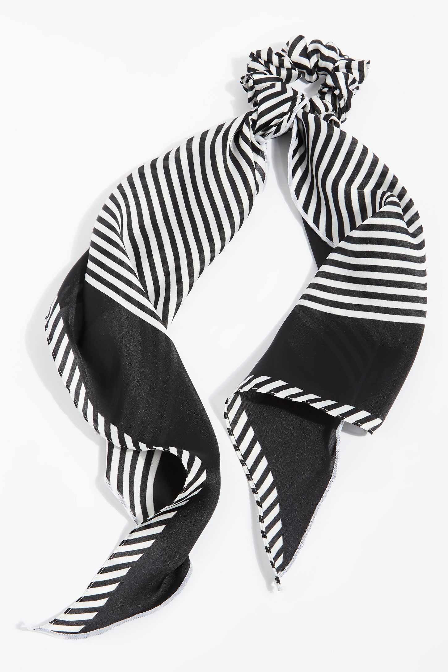 Slide View 2: Autumn Scarf Pony