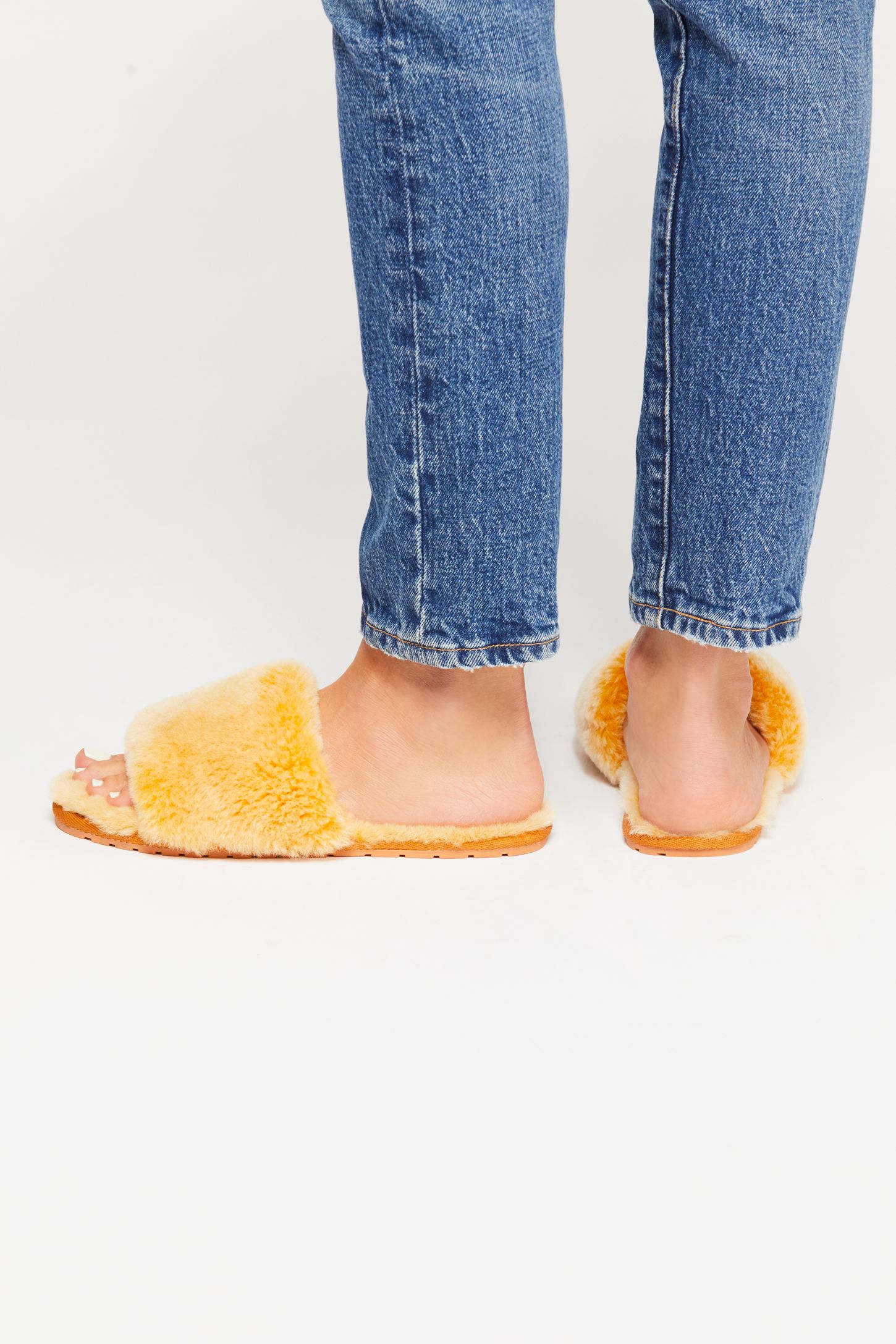 Slide View 4: On Cloud Nine Slipper