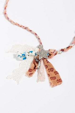 Daphne Necklace
