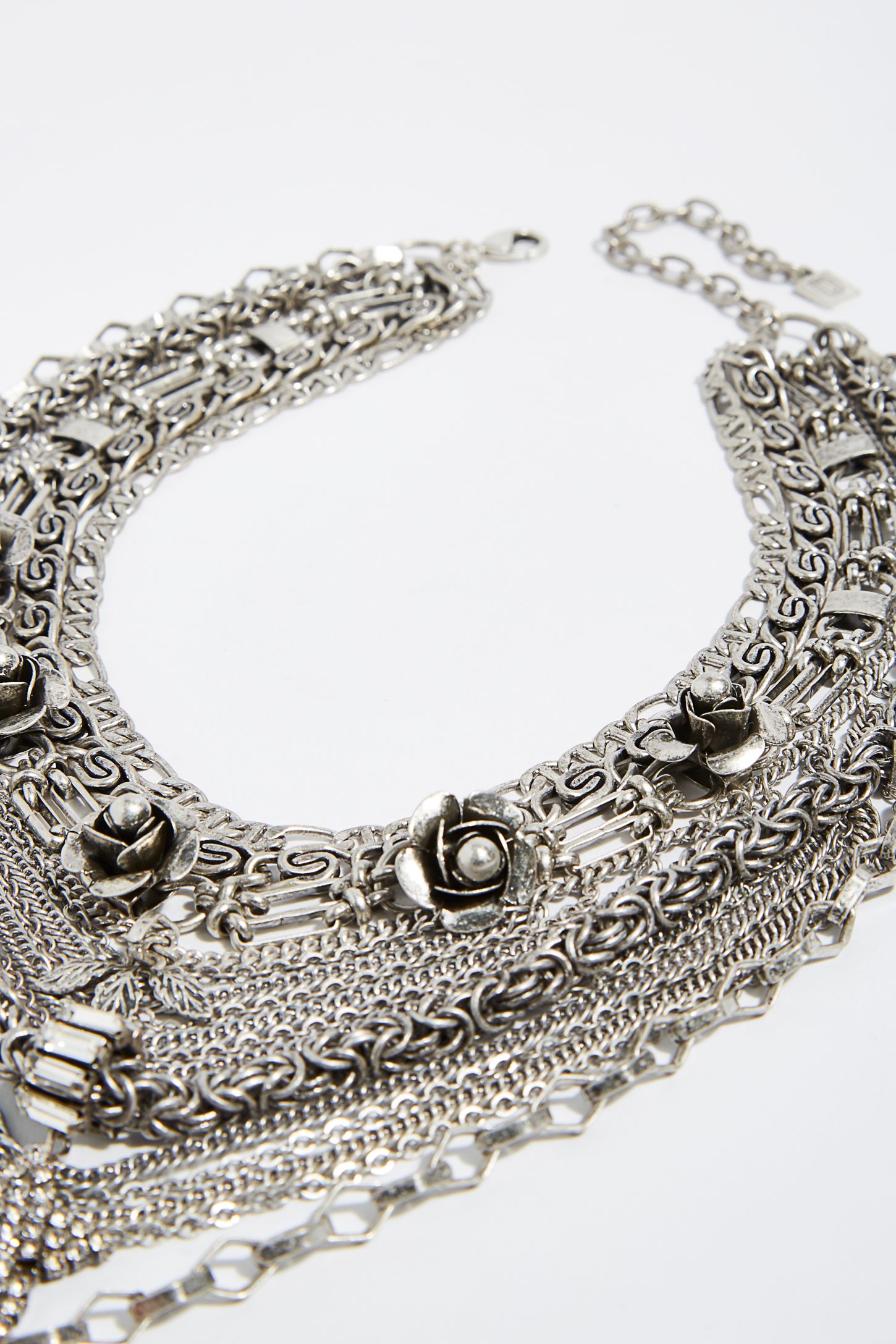 Slide View 3: Zinnia Statement Necklace