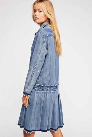 levis pleated trucker jacket