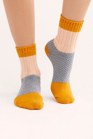Cabin Fever Crew Sock