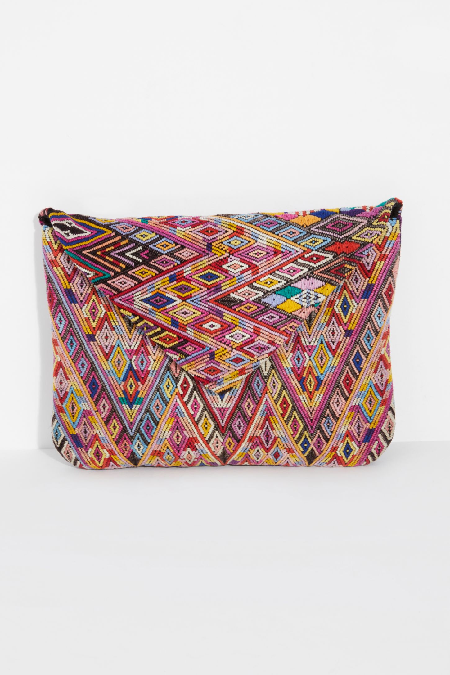 Slide View 2: Hiptipico Embroidered iPad Case