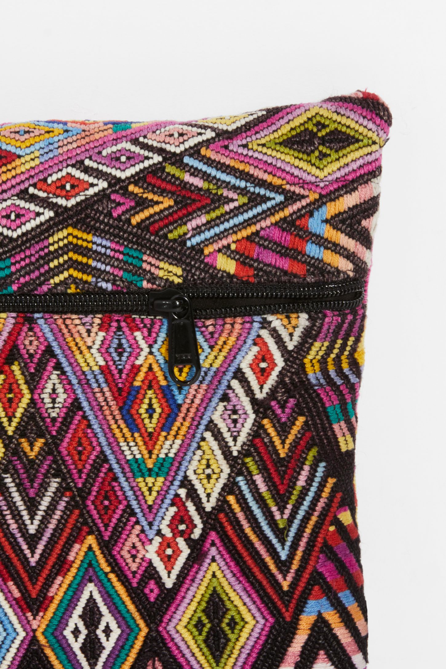 Slide View 5: Hiptipico Embroidered iPad Case