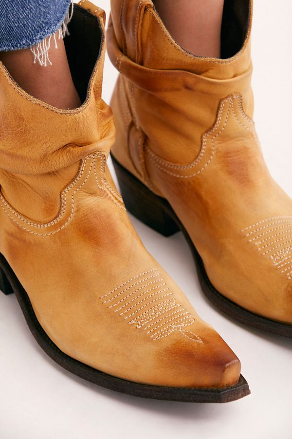 Slide View 3: Caido Western Boot