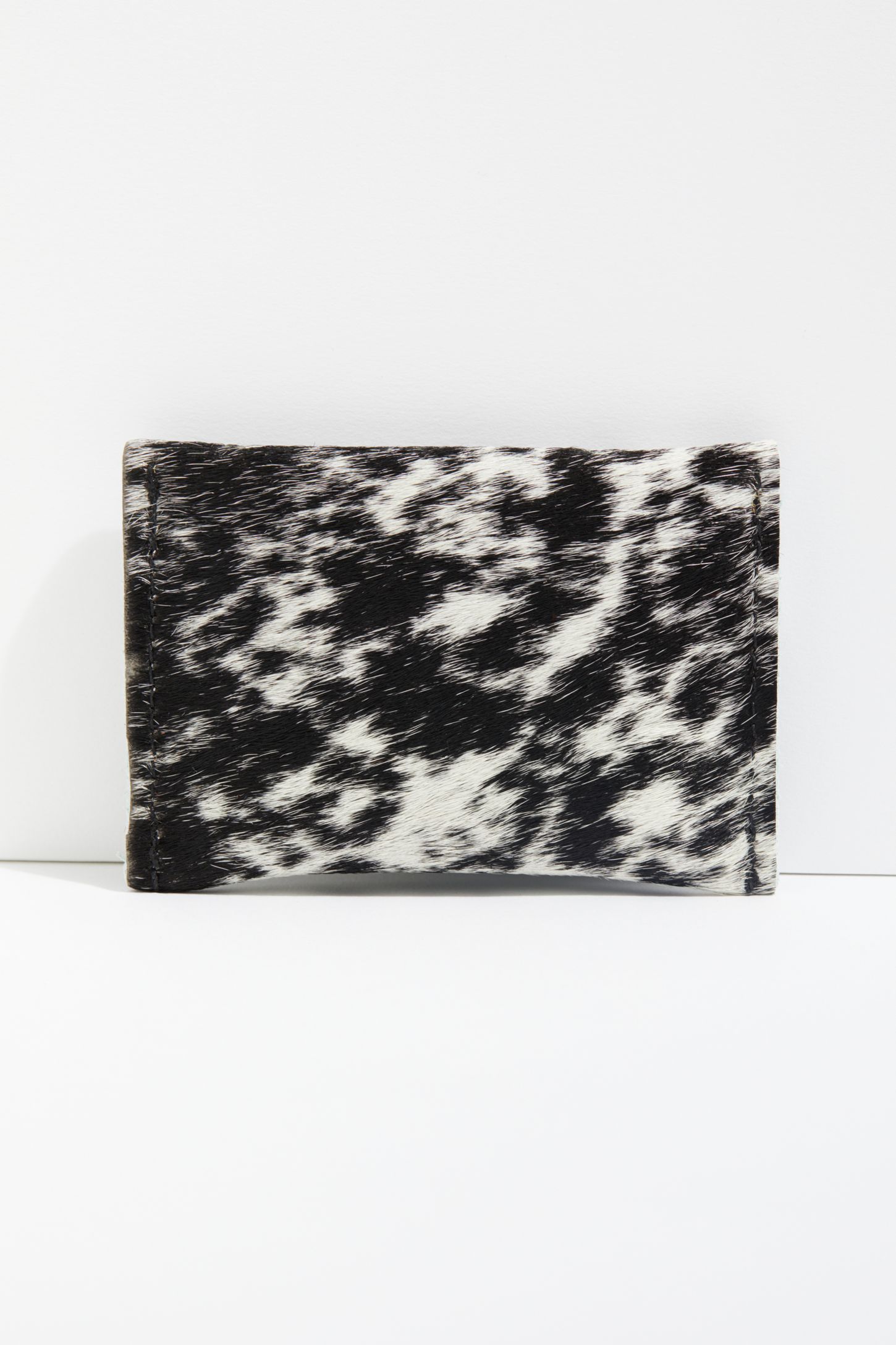 Slide View 3: Primecut Cowhide Cardholder