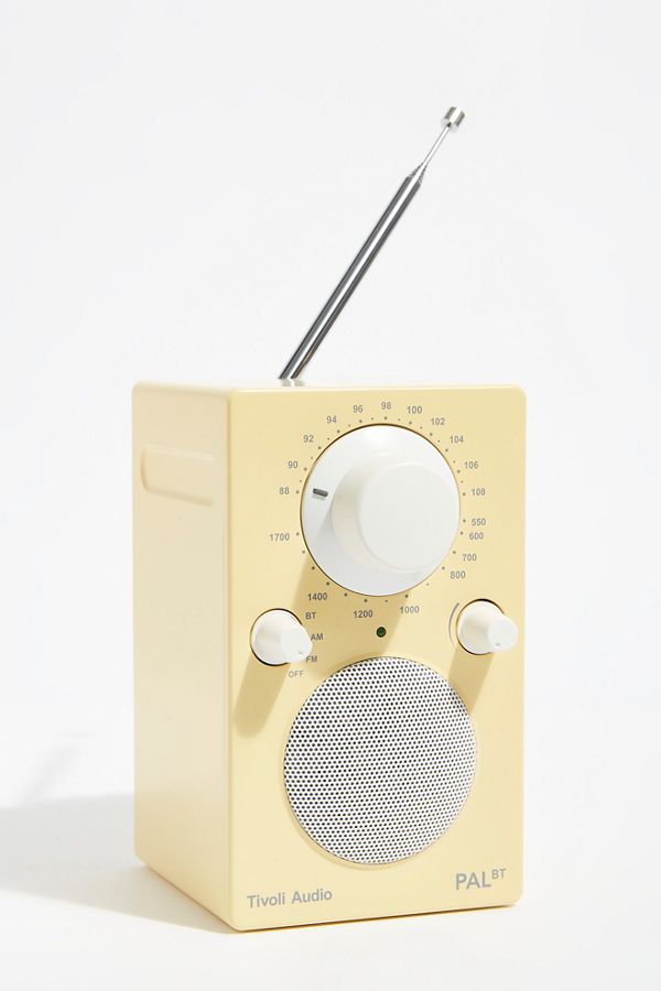 Slide View 1: Retro Bluetooth Radio Speaker