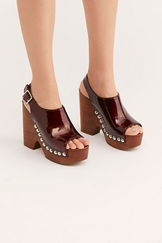 mollie platform clog