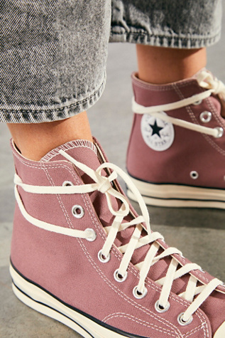 saddle egret converse